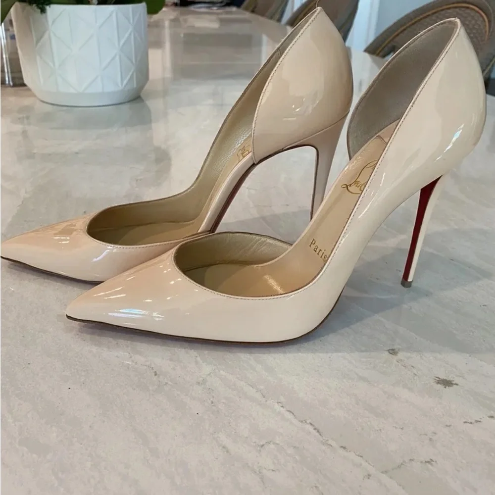 Christian Louboutin NEW Iriza heels Nude Size 40 - Picture 3 of 10